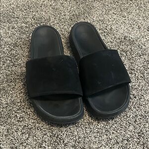 lululemon athletica Men's Black Slide Sandals